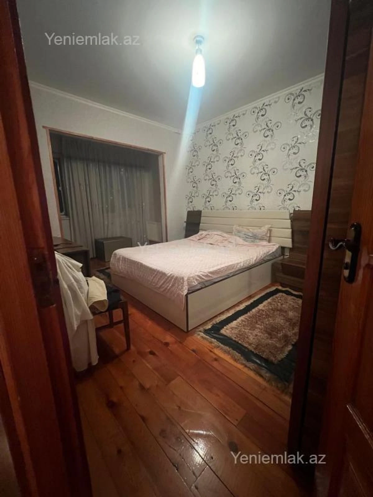 Satılır 4 otaqlı köhnə tikili 100 m²