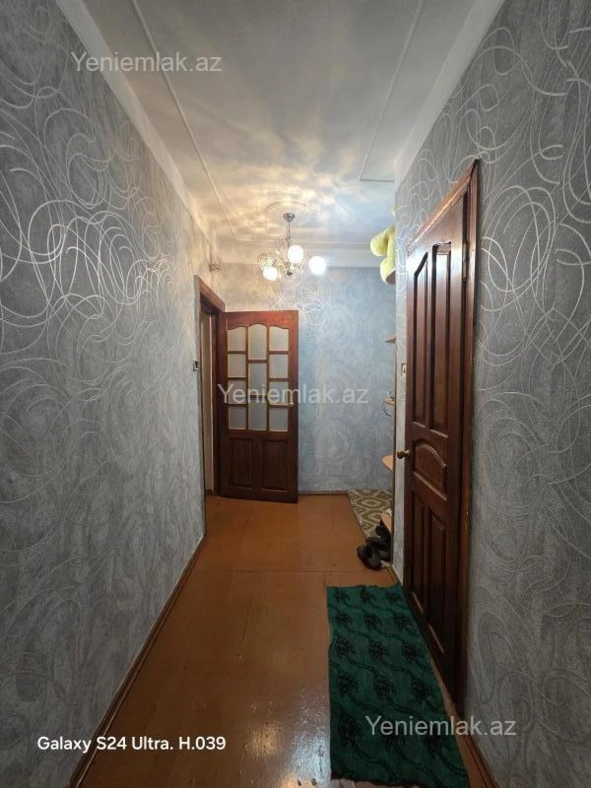 Satılır 2 otaqlı köhnə tikili 55 m²