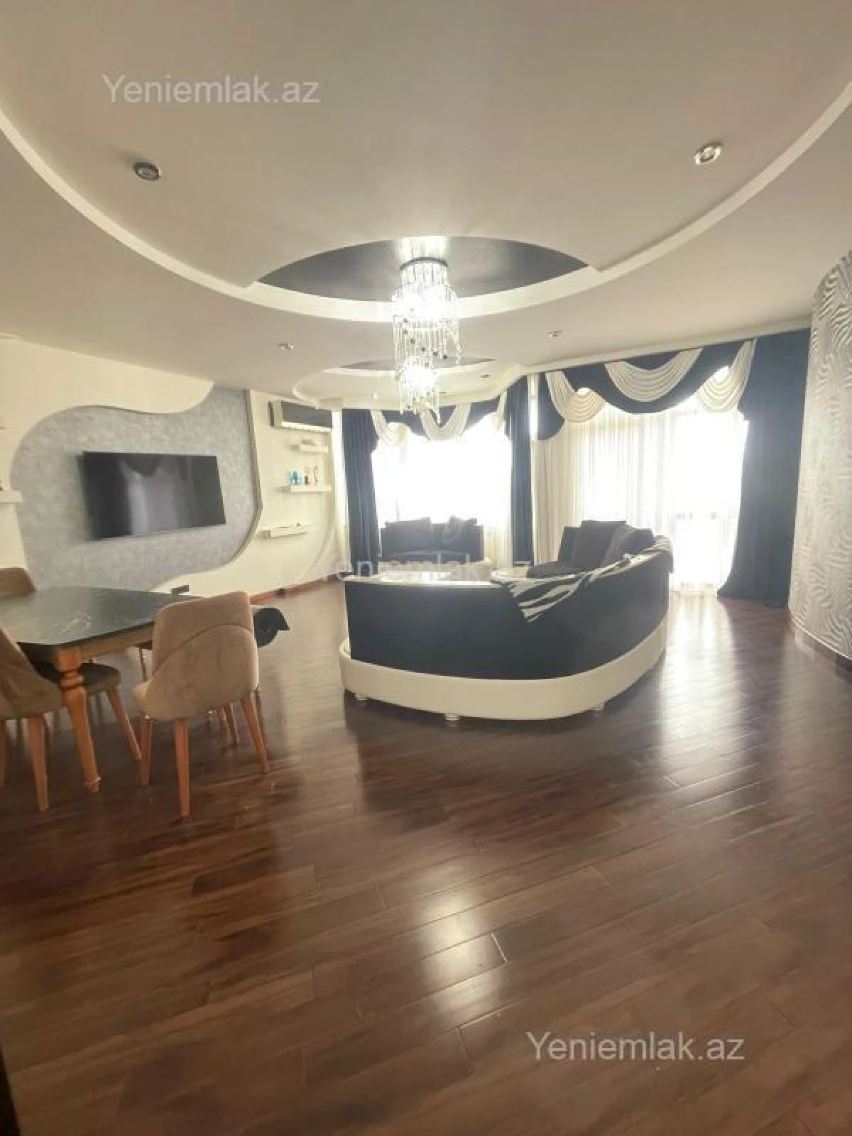 Satılır 3 otaqlı yeni tikili 160 m²