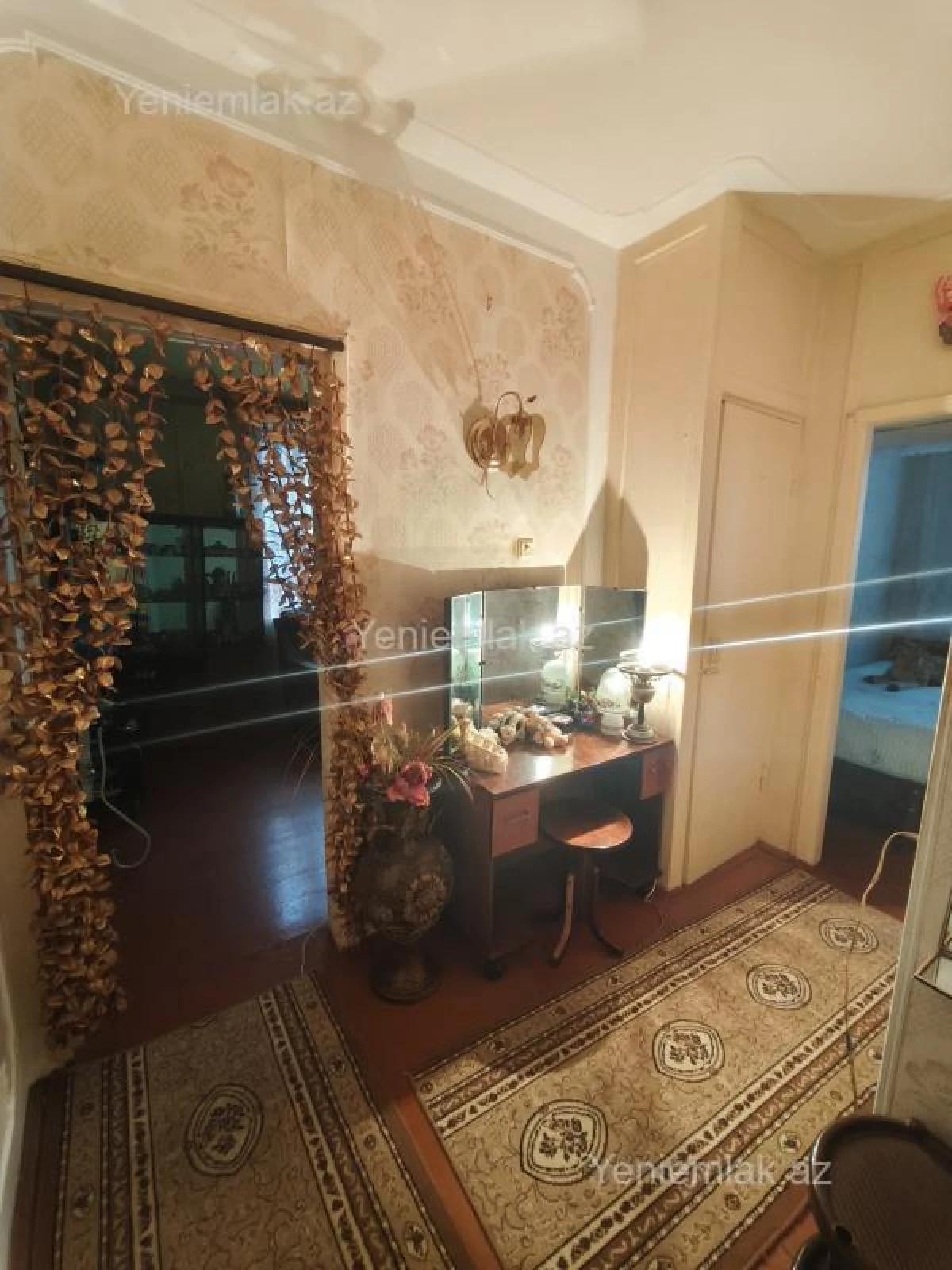 Satılır 1 otaqlı köhnə tikili 36 m²