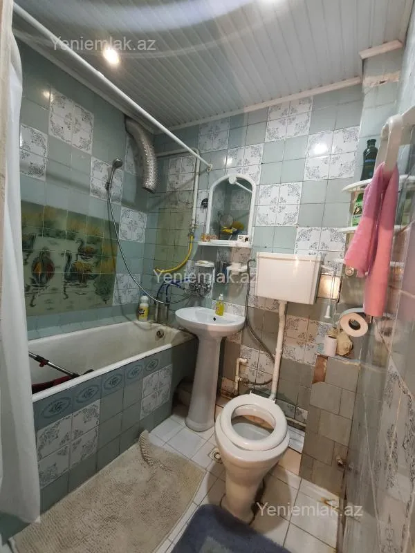 Satılır 1 otaqlı köhnə tikili 36 m²