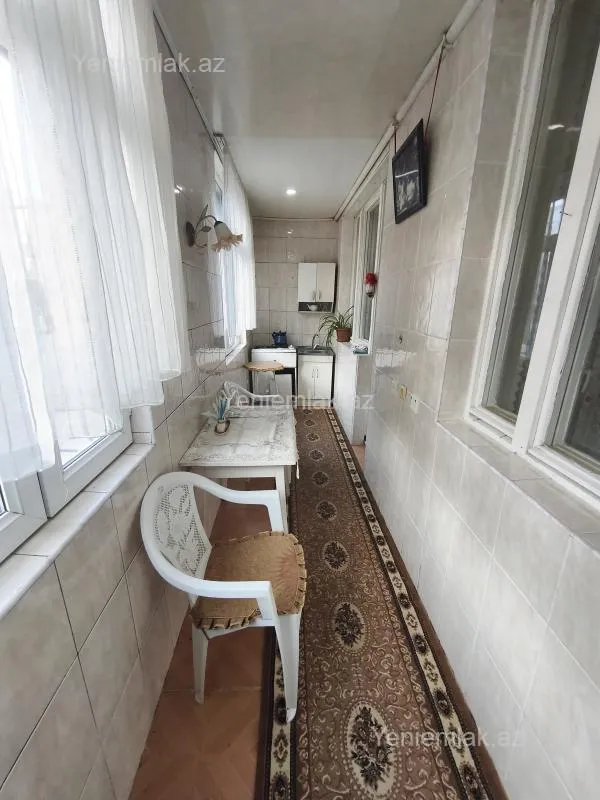 Satılır 1 otaqlı köhnə tikili 36 m²