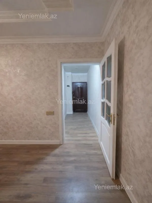 Satılır 2 otaqlı köhnə tikili 60 m²