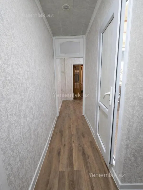 Satılır 2 otaqlı köhnə tikili 60 m²