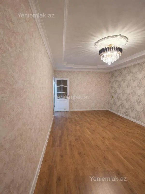 Satılır 2 otaqlı köhnə tikili 60 m²