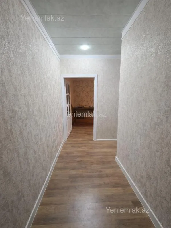 Satılır 2 otaqlı köhnə tikili 60 m²