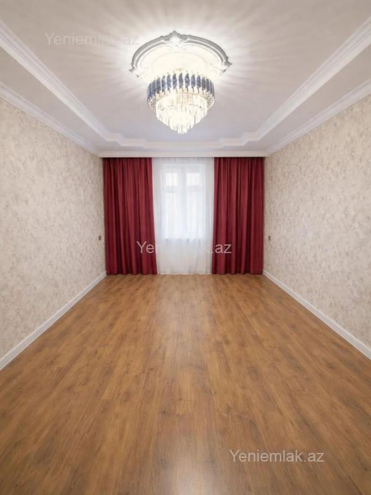 Satılır 2 otaqlı köhnə tikili 60 m²
