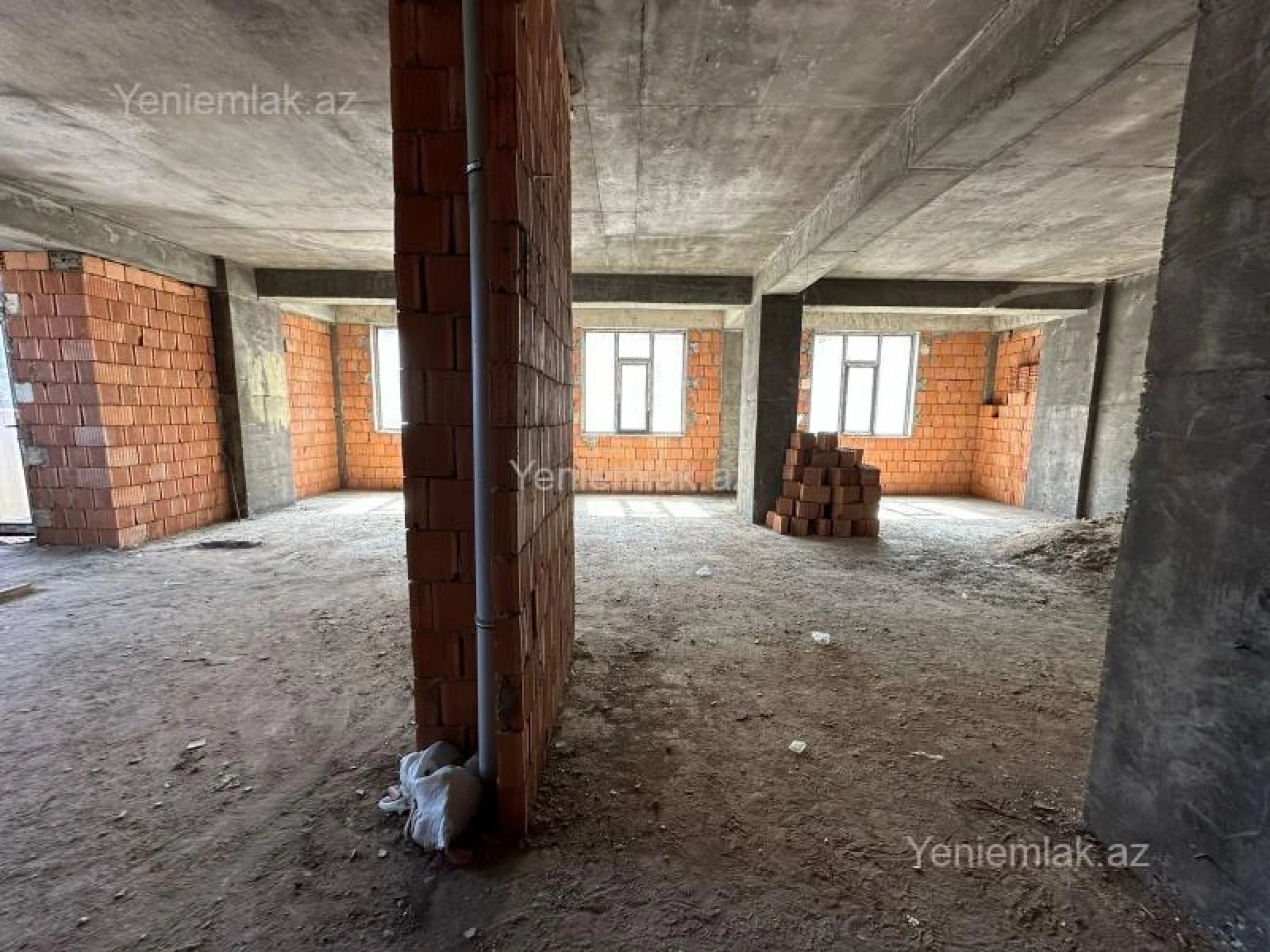 Satılır 3 otaqlı yeni tikili 142 m²