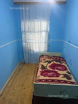 Satılır 4 otaqlı həyət evi 100 m²