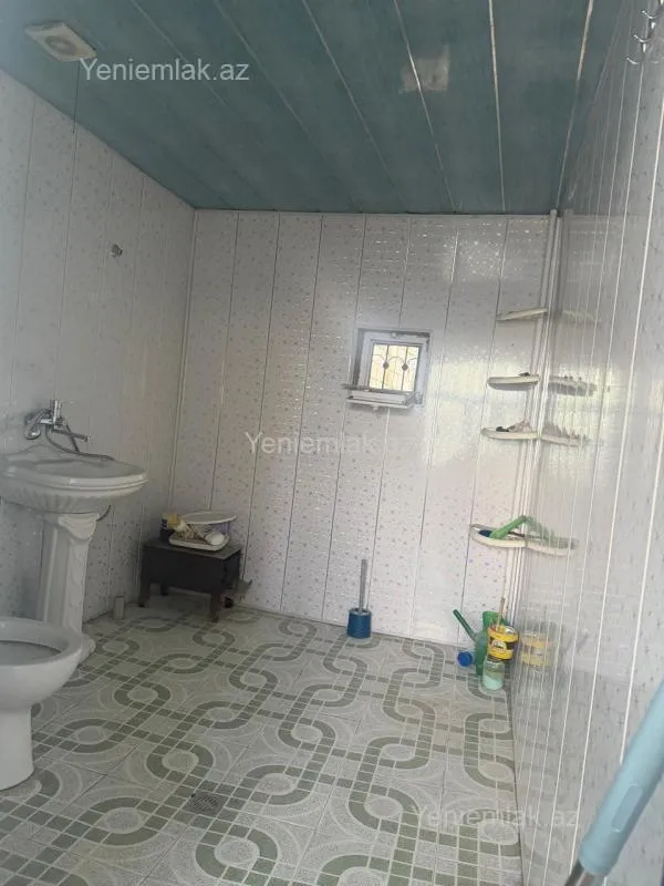 Satılır 4 otaqlı həyət evi 100 m²