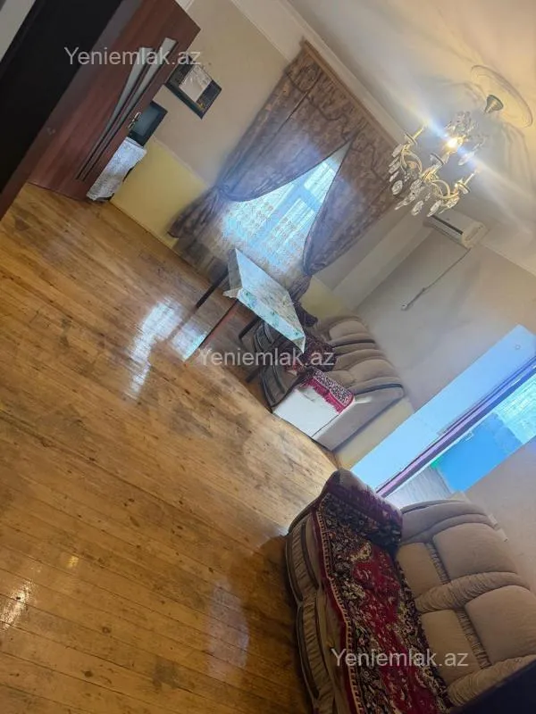 Satılır 4 otaqlı həyət evi 100 m²