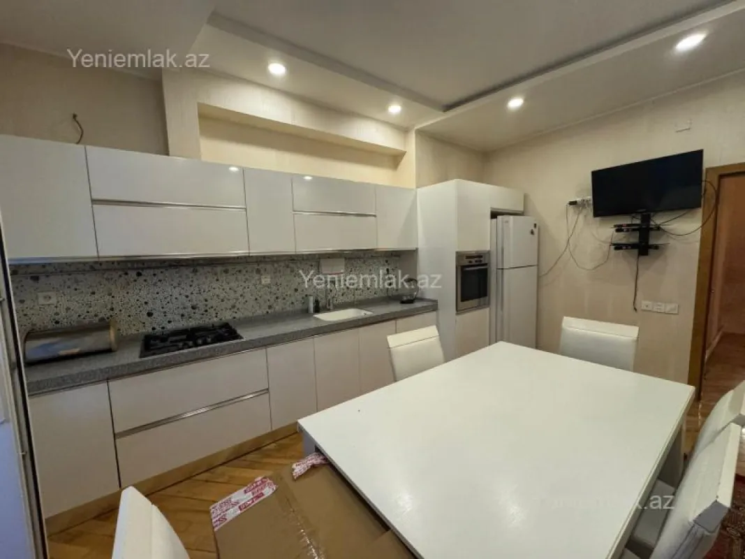 Satılır 3 otaqlı yeni tikili 112 m²