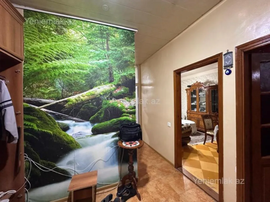 Satılır 3 otaqlı köhnə tikili 90 m²