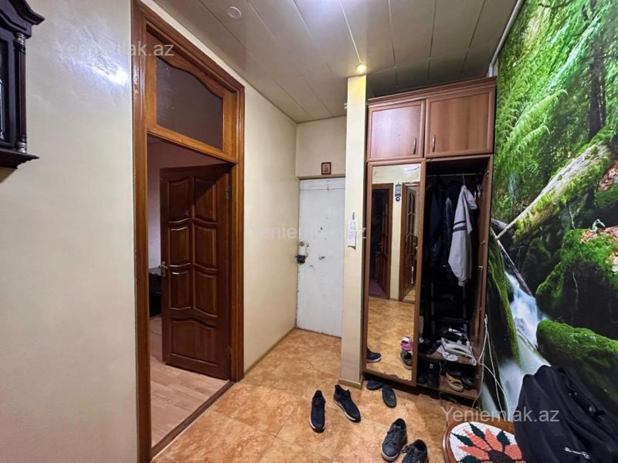 Satılır 3 otaqlı köhnə tikili 90 m²