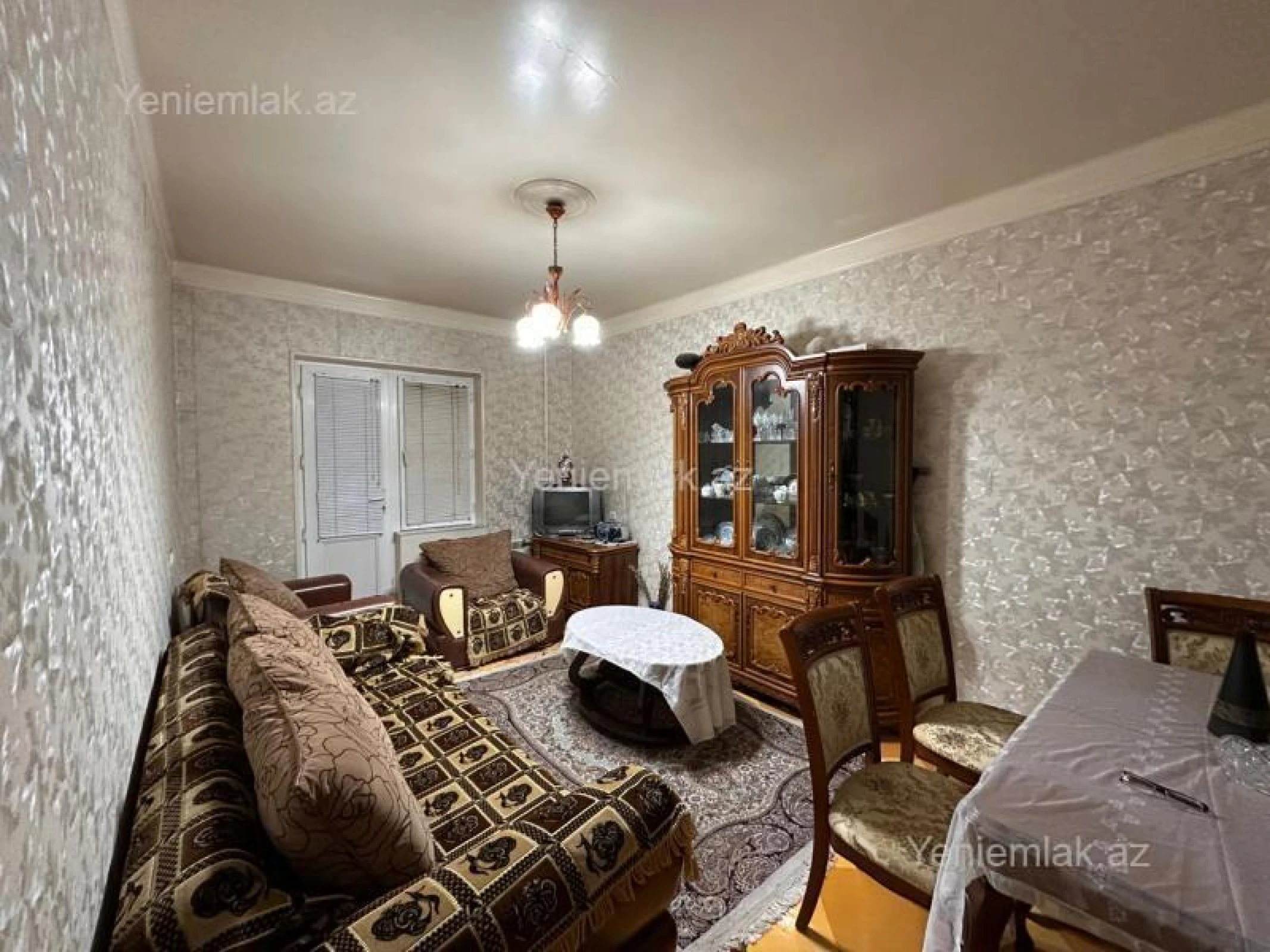 Satılır 3 otaqlı köhnə tikili 90 m²