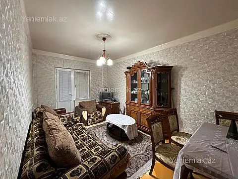 Satılır 3 otaqlı köhnə tikili 90 m²