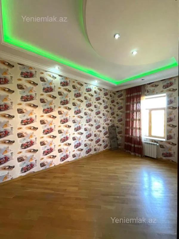 Satılır 6 otaqlı həyət evi 570 m²