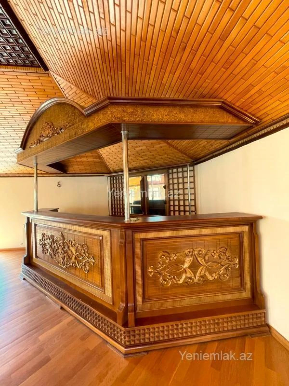 Satılır 6 otaqlı həyət evi 570 m²