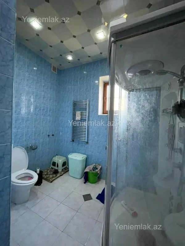 Satılır 6 otaqlı həyət evi 570 m²
