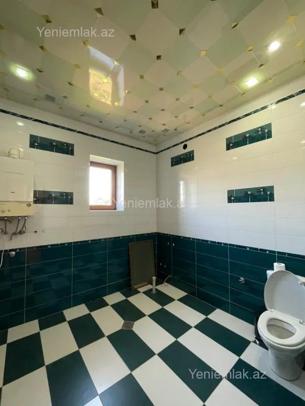 Satılır 6 otaqlı həyət evi 570 m²