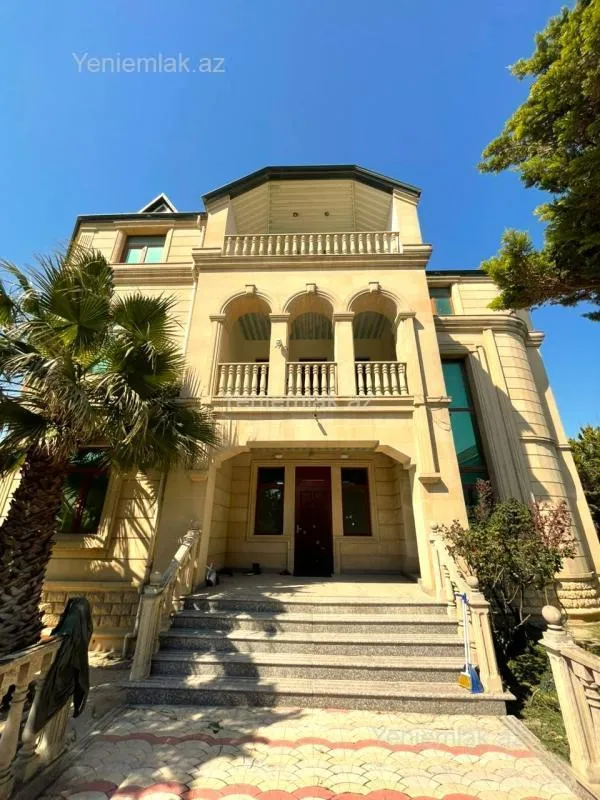 Satılır 6 otaqlı həyət evi 570 m²