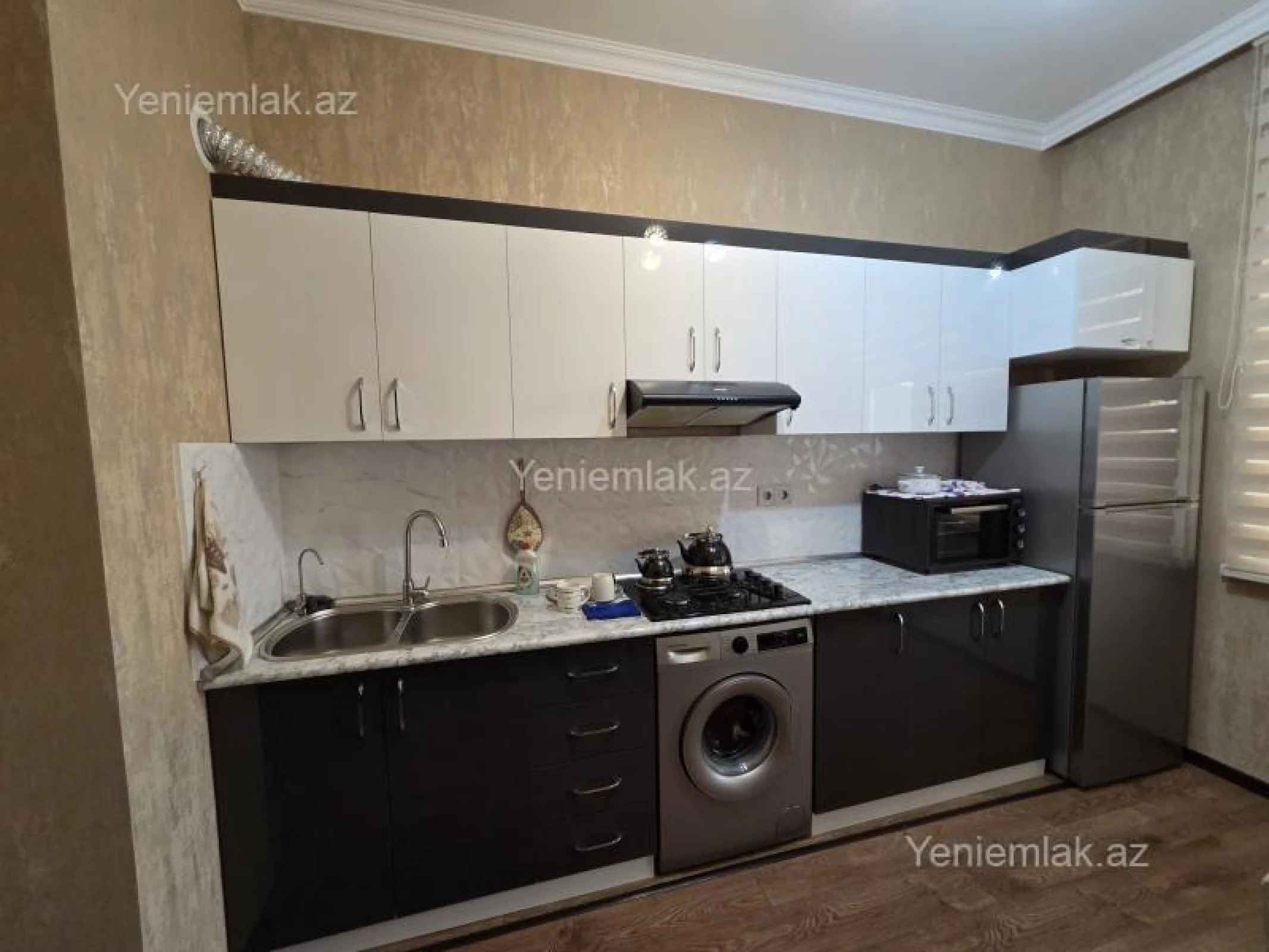 Satılır 3 otaqlı yeni tikili 87 m²
