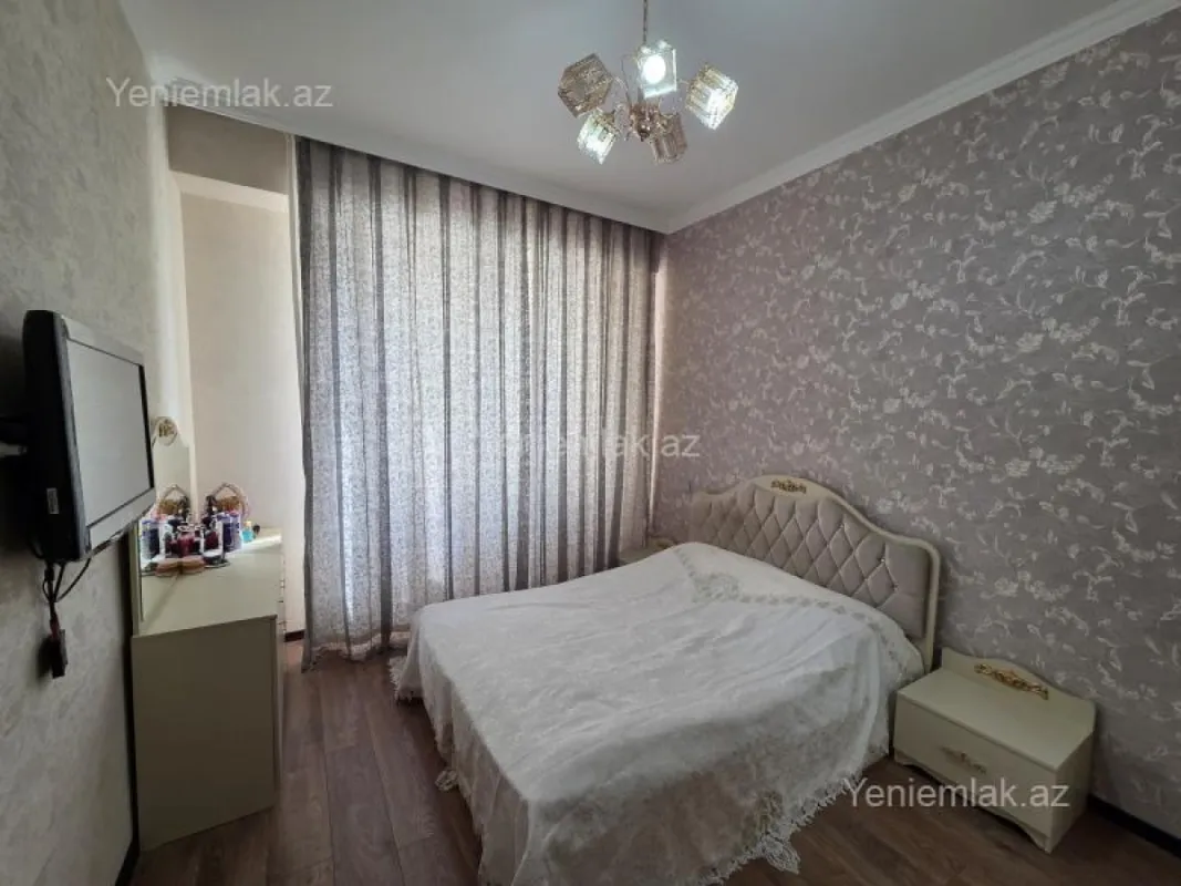 Satılır 3 otaqlı yeni tikili 87 m²