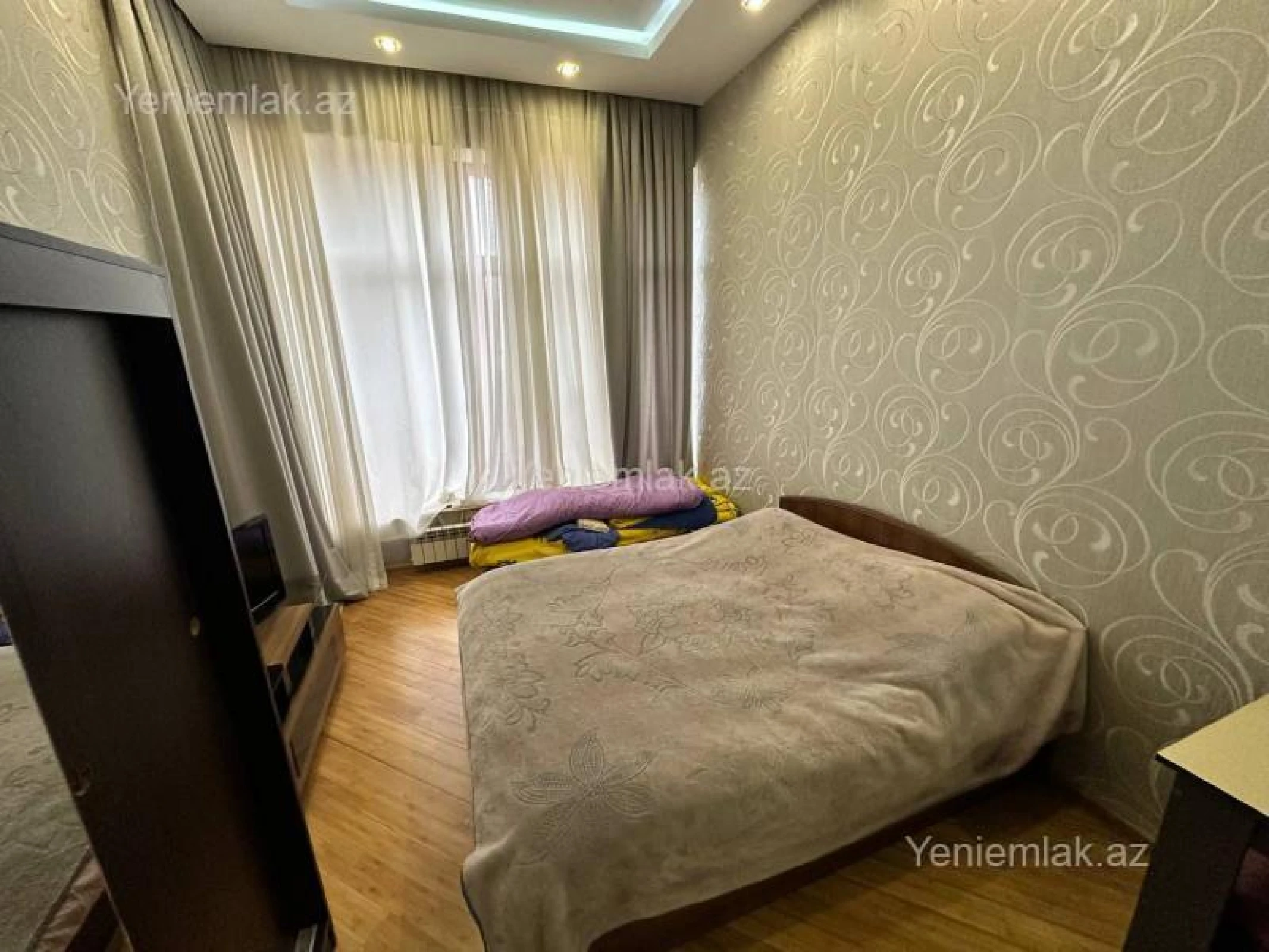 Satılır 8 otaqlı həyət evi 780 m²