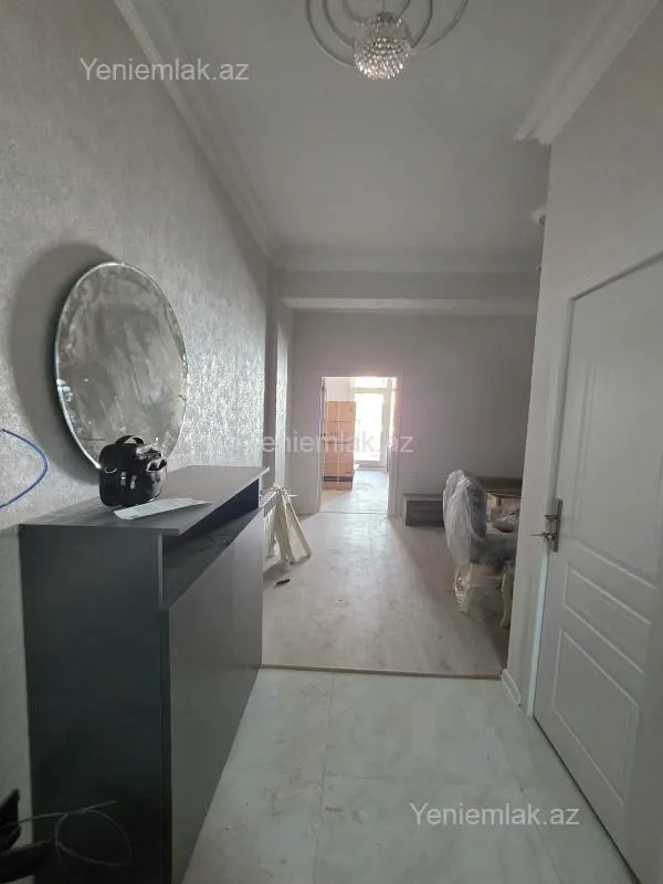 Satılır 1 otaqlı yeni tikili 42 m²