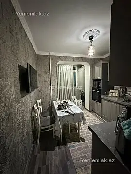 Satılır 3 otaqlı köhnə tikili 80 m²