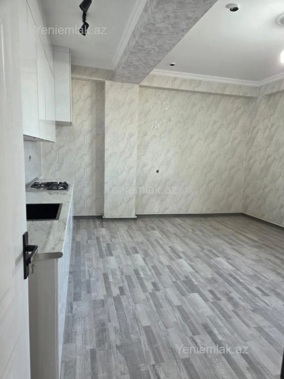 Satılır 2 otaqlı yeni tikili 63 m²