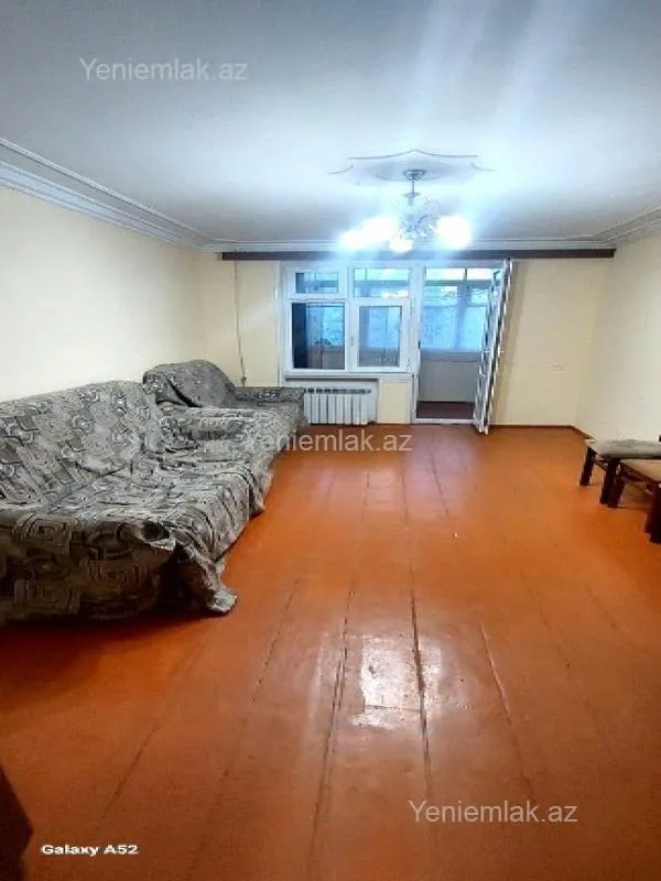 Satılır 3 otaqlı köhnə tikili 75 m²