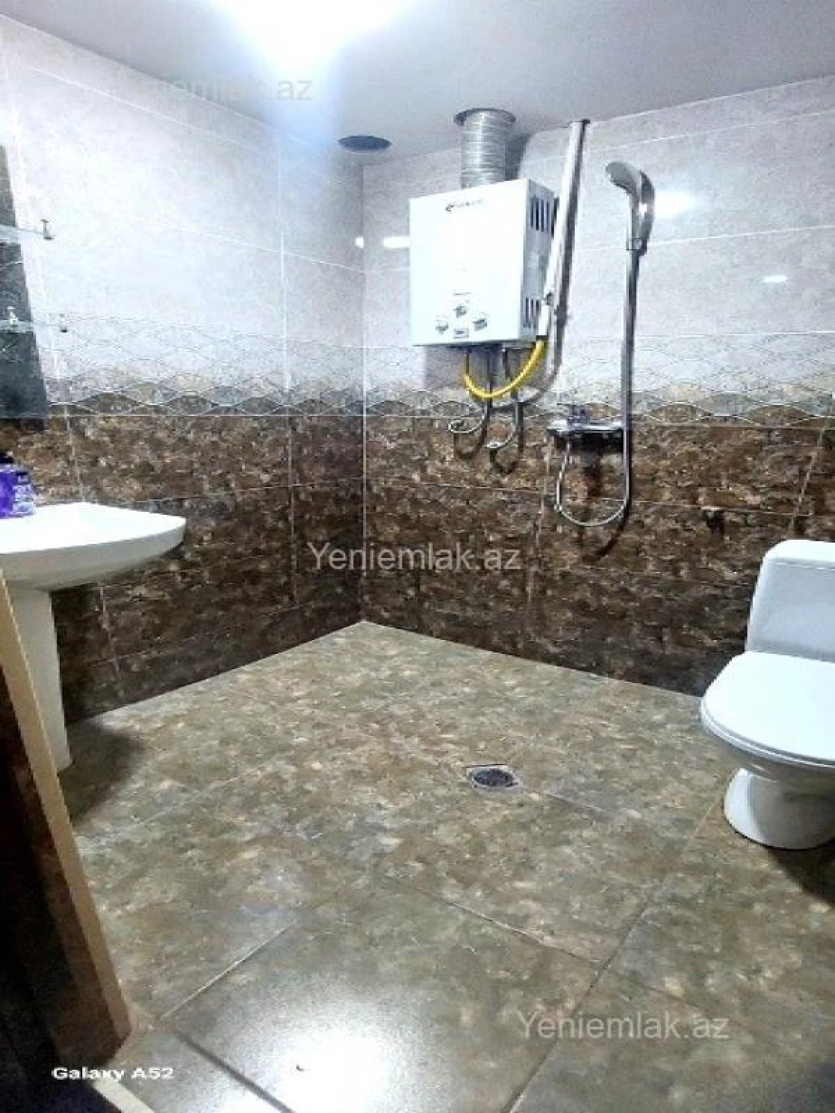 Satılır 3 otaqlı köhnə tikili 75 m²