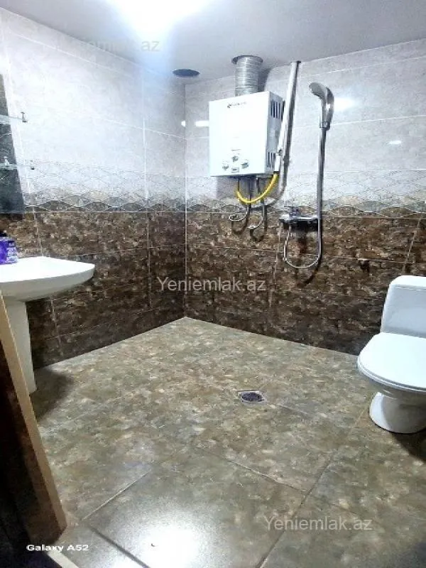 Satılır 3 otaqlı köhnə tikili 75 m²
