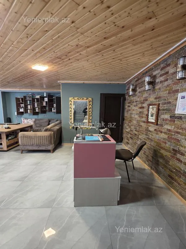 Satılır 7 otaqlı obyekt 200 m²