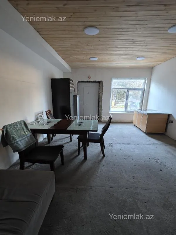 Satılır 7 otaqlı obyekt 200 m²