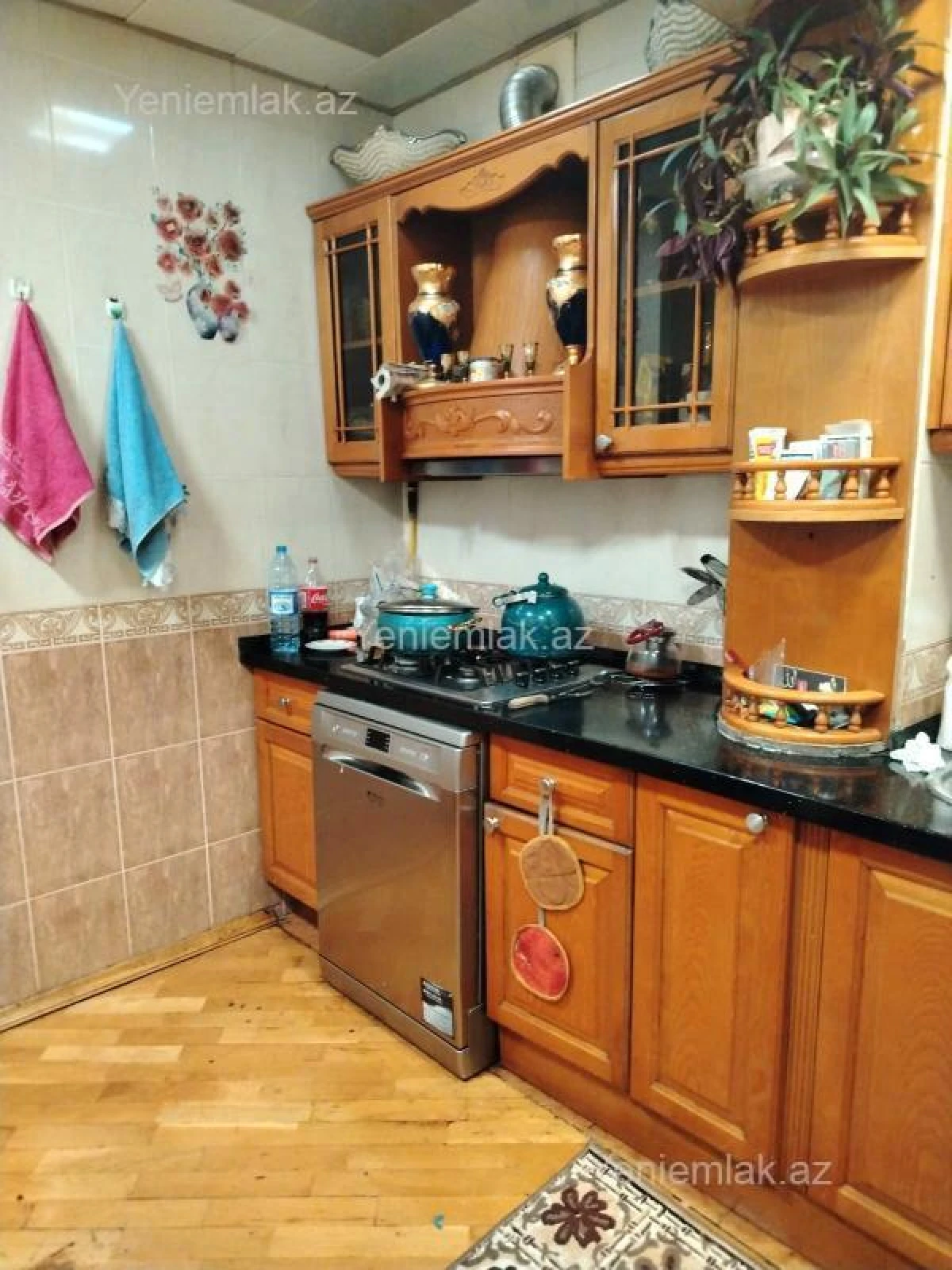 Satılır 5 otaqlı köhnə tikili 120 m²