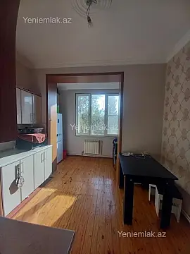 Satılır 3 otaqlı köhnə tikili 100 m²