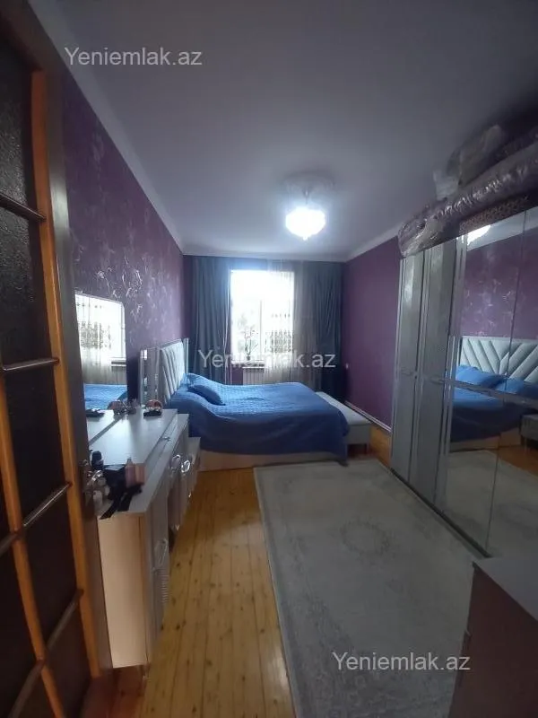 Satılır 3 otaqlı köhnə tikili 100 m²