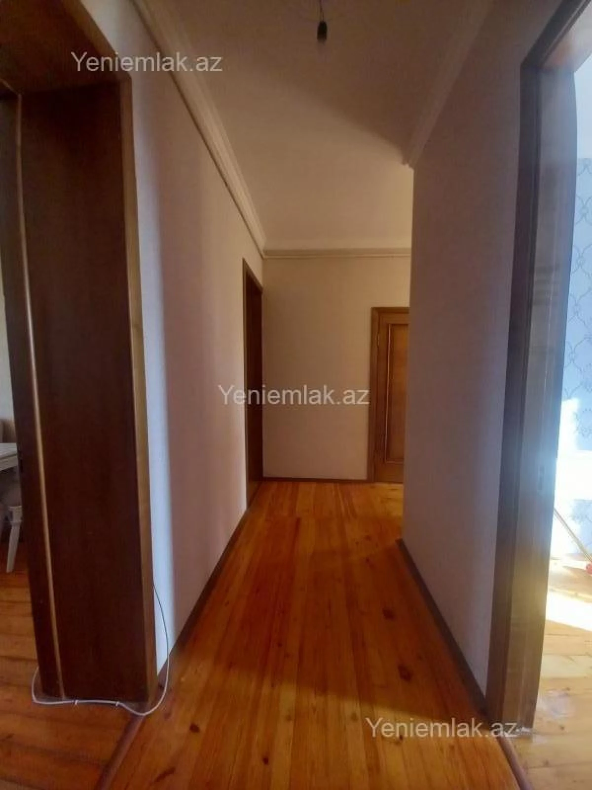 Satılır 3 otaqlı köhnə tikili 100 m²