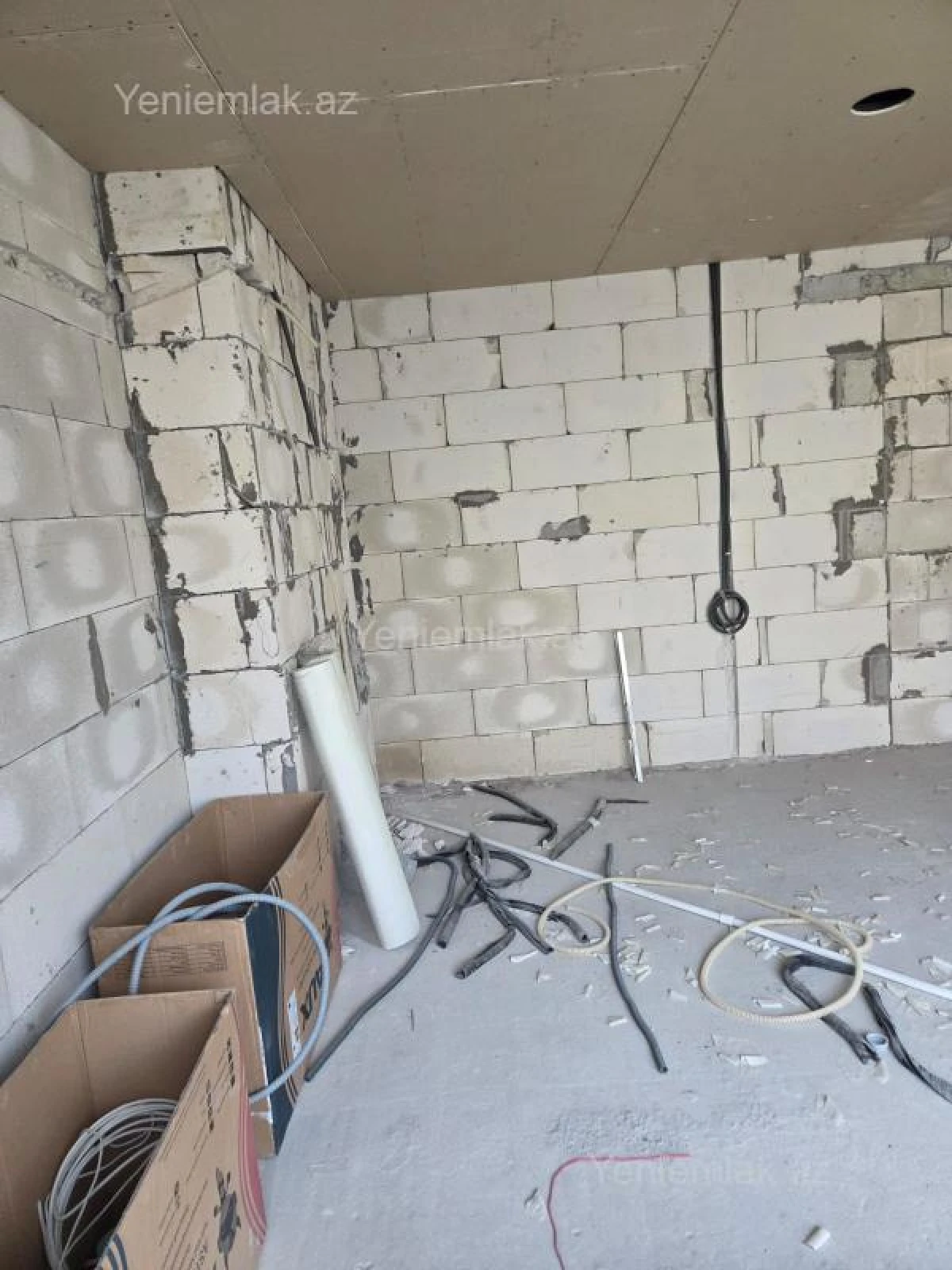 Satılır 2 otaqlı yeni tikili 90 m²