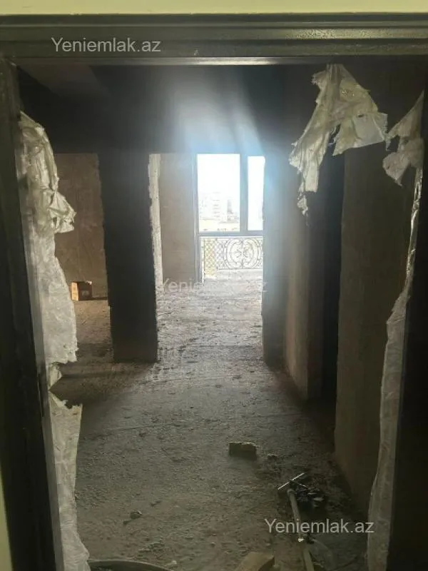 Satılır 3 otaqlı yeni tikili 105 m²