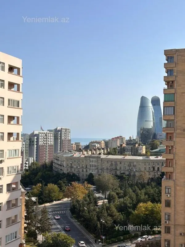 Satılır 3 otaqlı yeni tikili 110 m²