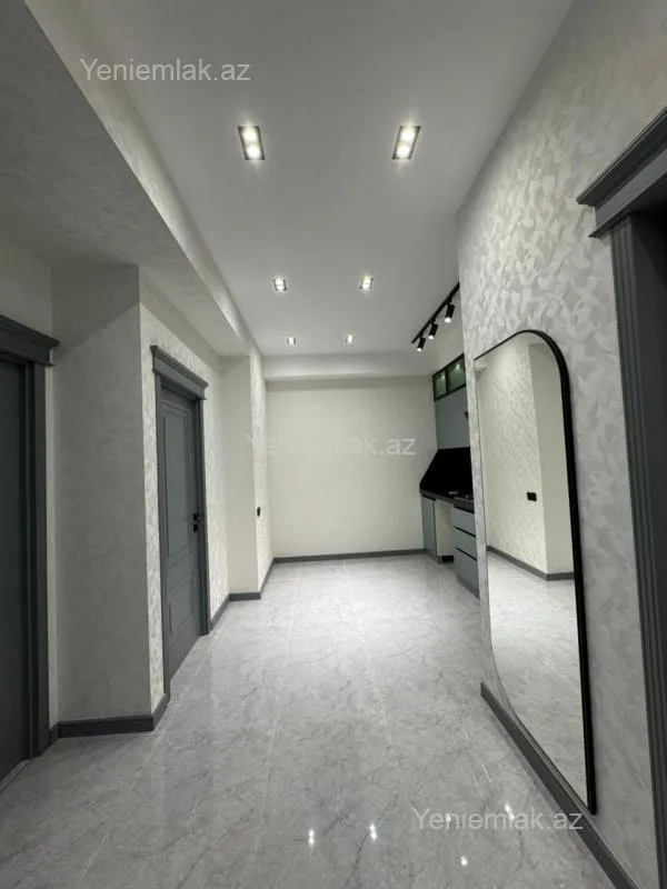 Satılır 2 otaqlı yeni tikili 66 m²