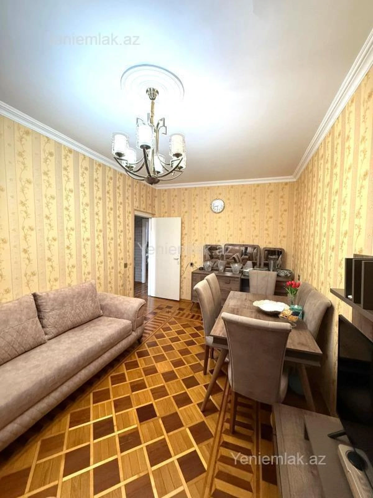 Satılır 3 otaqlı köhnə tikili 85 m²