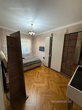 Satılır 3 otaqlı köhnə tikili 85 m²