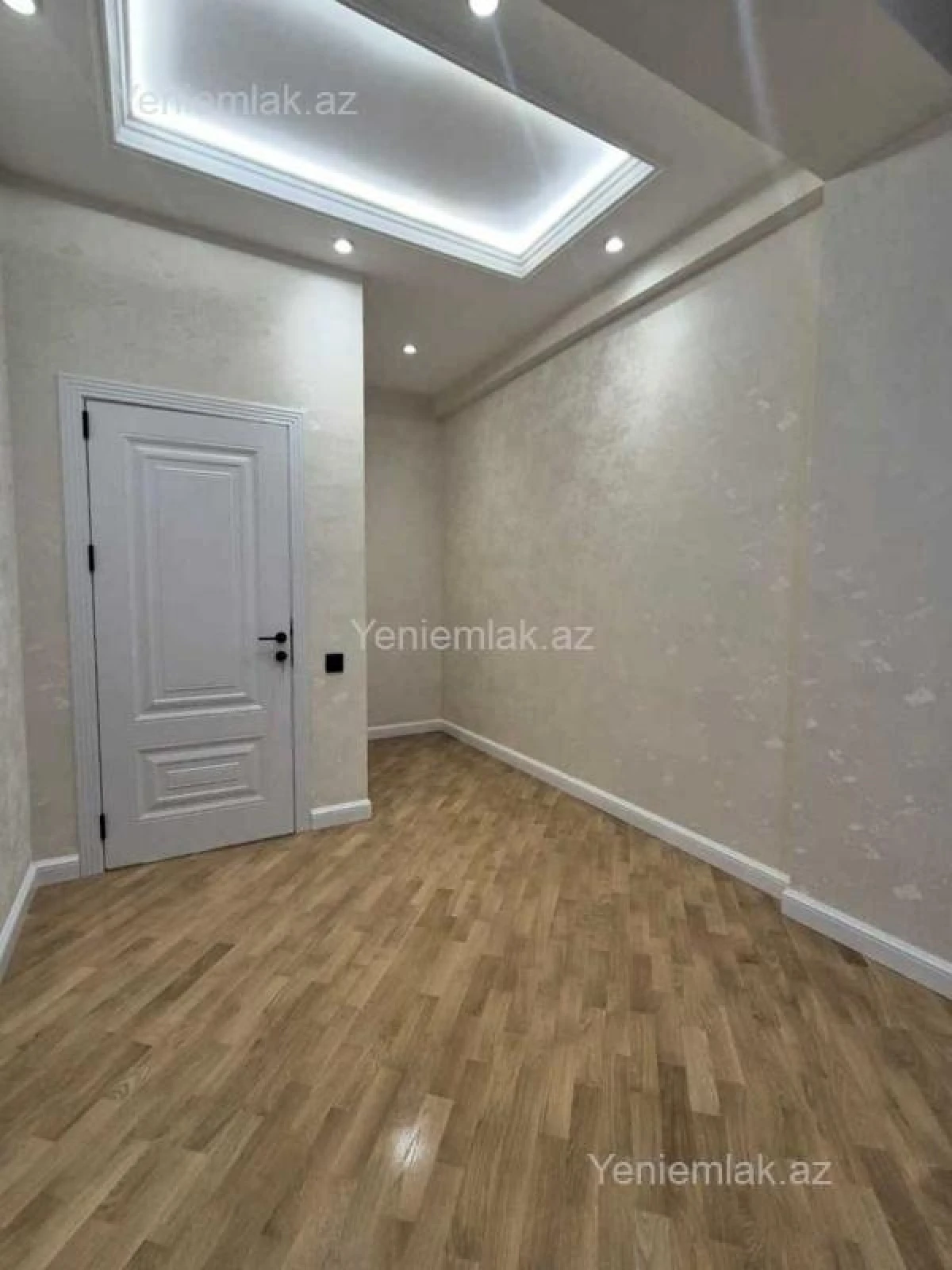 Satılır 3 otaqlı yeni tikili 103 m²