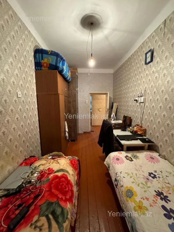 Satılır 3 otaqlı köhnə tikili 65 m²
