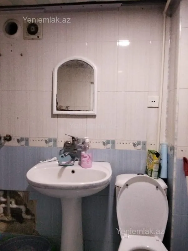 Satılır 2 otaqlı köhnə tikili 50 m²