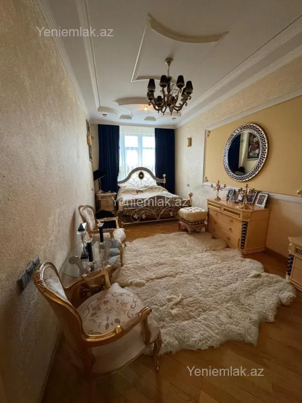 Satılır 4 otaqlı yeni tikili 185 m²